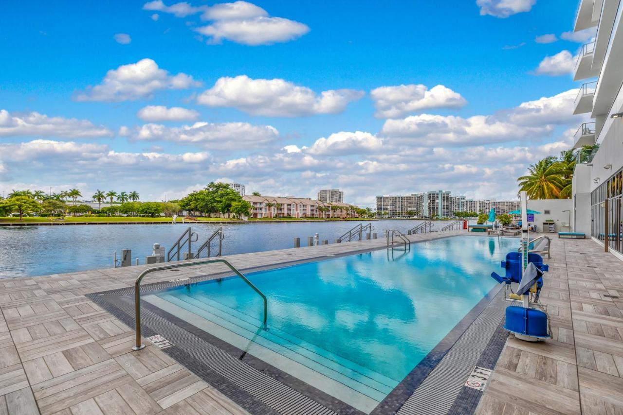 Hyde House: Luxury Waterfront Suite with Ocean View and Rooftop Pool Hollywood Exterior photo